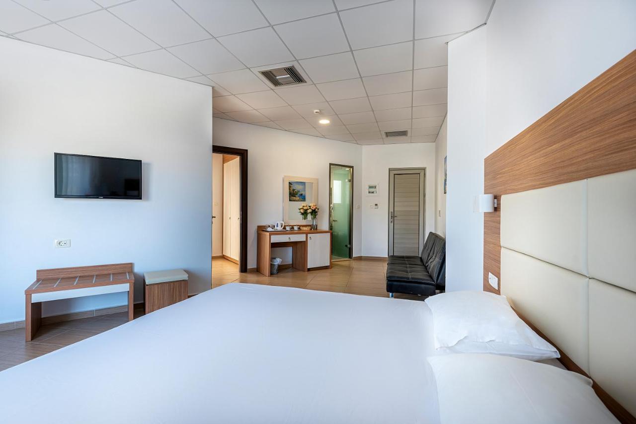 Royal Bay Suites Kefalos  Exterior photo